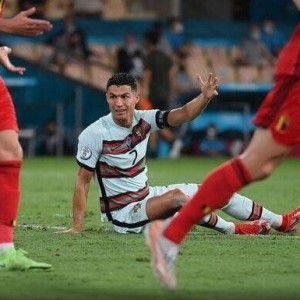 九游电脑版-2016欧洲杯“躺冠” 2020欧洲杯C罗“躺平”穿金靴？