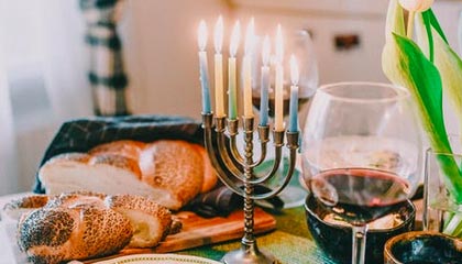 九游电脑版-脚踝扭伤18赛季颠簸起航 詹姆斯无意缺席圣诞大战